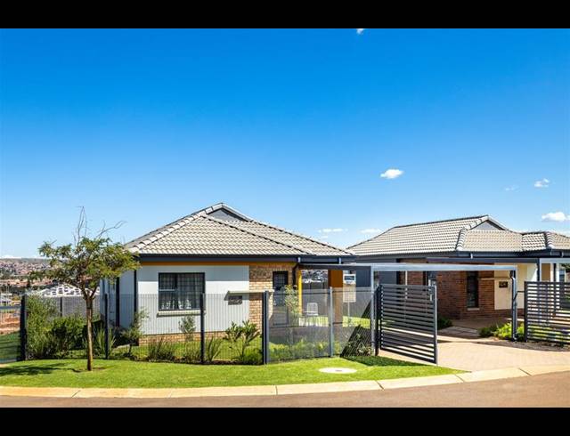 3 BEDROOM HOUSE FOR SALE IN LOTUS GARDENS